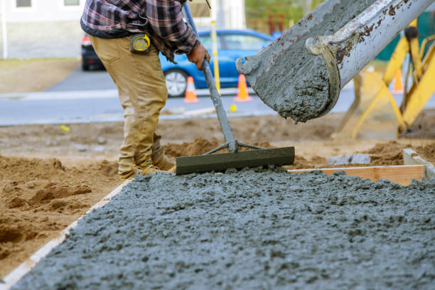 Best Custom Concrete Contractor  in Brighton, AL
